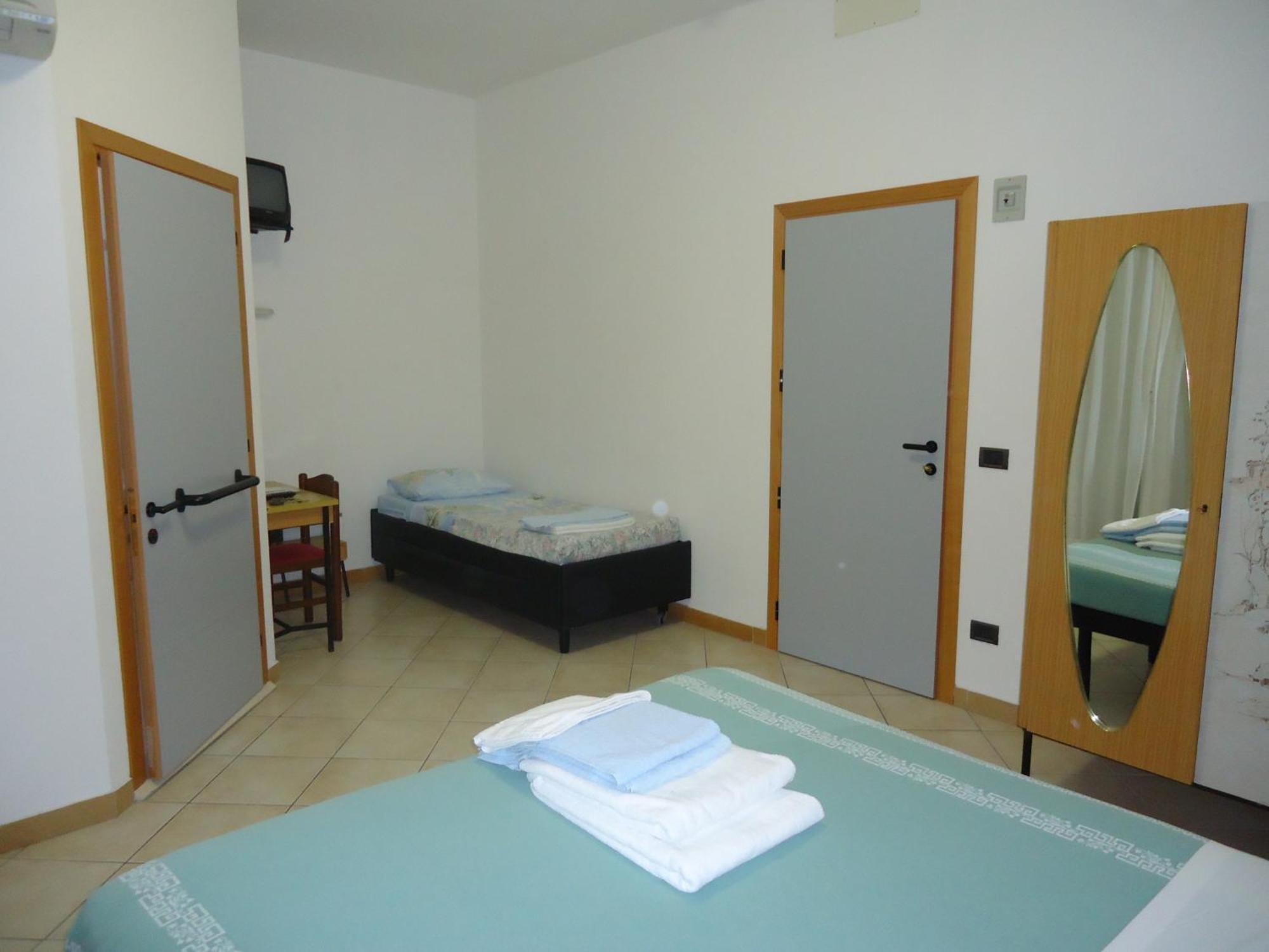 Hotel L&V Rimini Extérieur photo