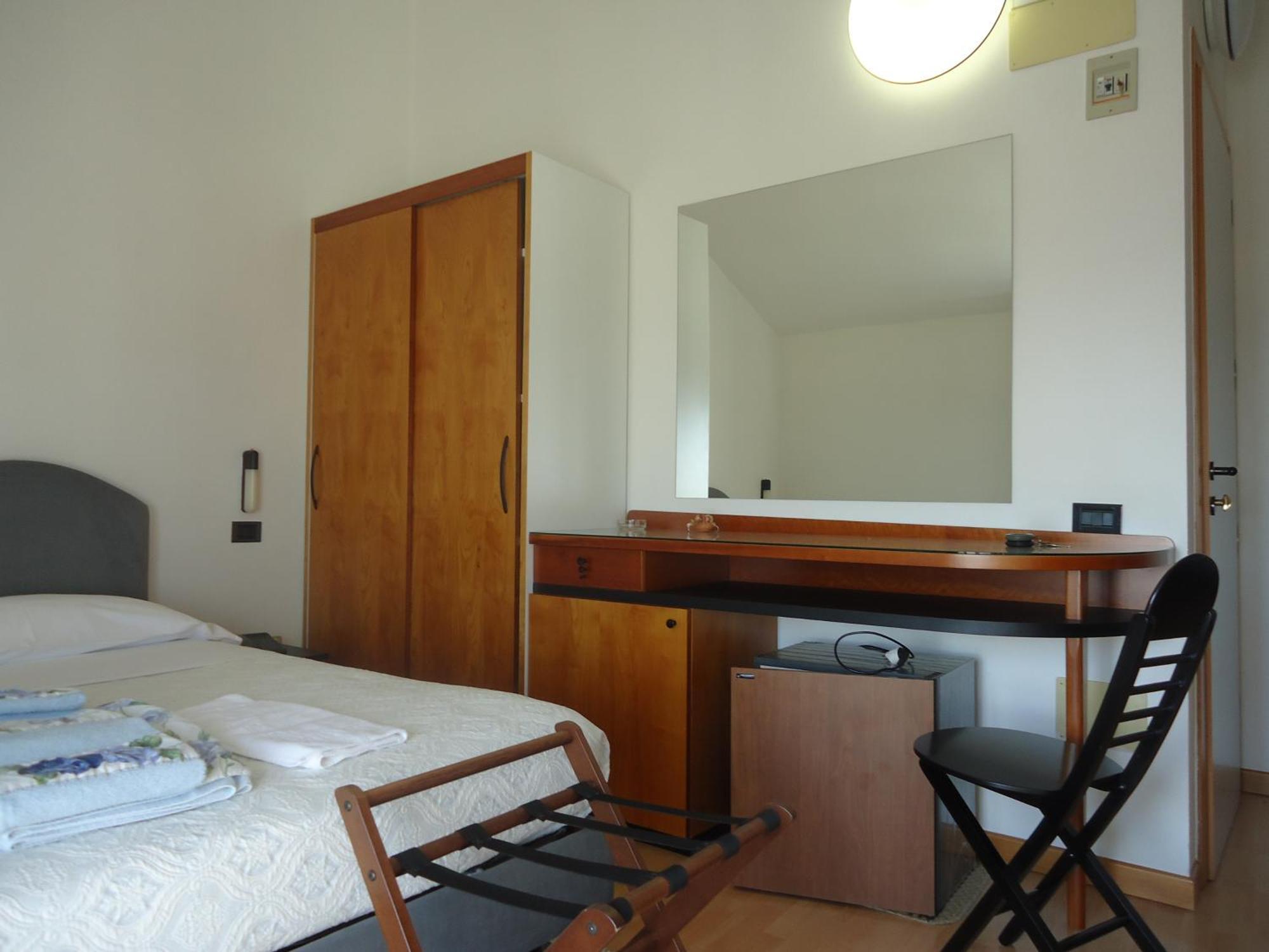 Hotel L&V Rimini Extérieur photo