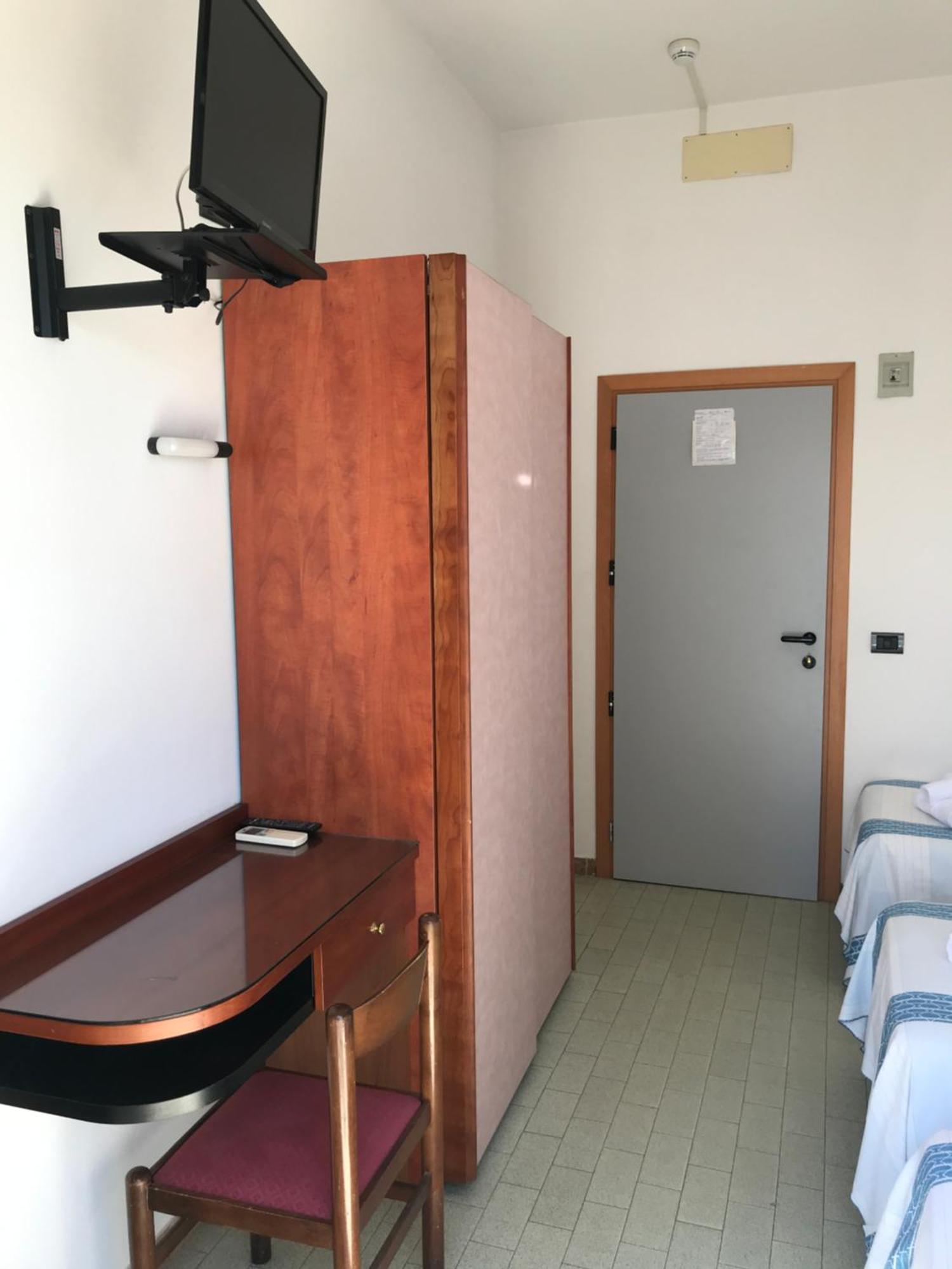 Hotel L&V Rimini Extérieur photo