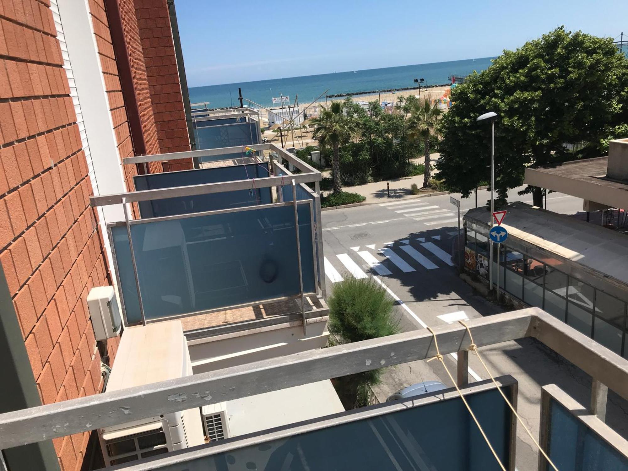Hotel L&V Rimini Extérieur photo